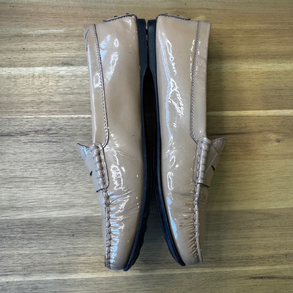 Tods Women 8.5 EU 39 Tan Beige Patent Leather Penny Flat Loafers Italy Classic - Picture 3 of 16